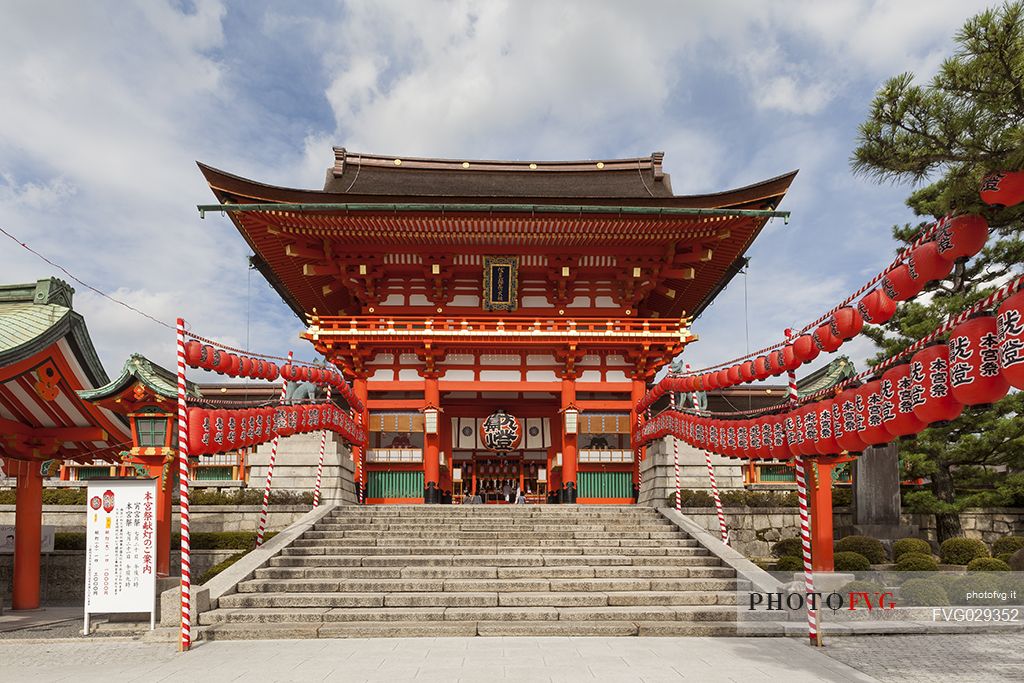 Romon Gate, shrine's entrance of the colored  Fushimi Inari Taisha Shinto Temple, Kyoto, Japan