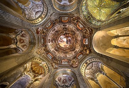 Frescos in the cupola, dome of the Basilica of San Vitale, Ravenna, Emilia Romagna, Italy
