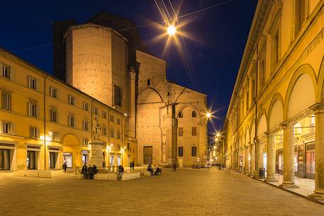 A view of Luigi Galvani square and and San Petronio church after the dusk.
