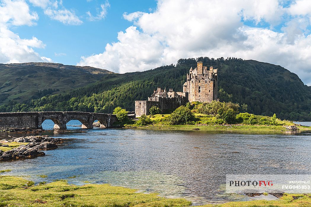 Eilean Donan Castle in the Cullin hills, Loch Duich bay, Highland, Scotland, United Kingdom