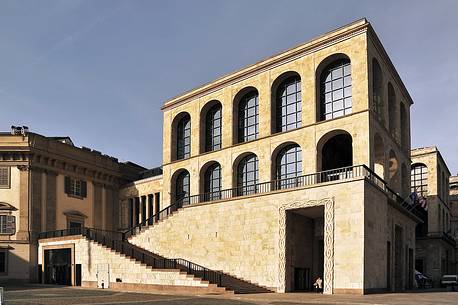 Arengario Palace hosting the Museum of Twentieth Century Arengario Palace hosting the Museum of Twentieth Century