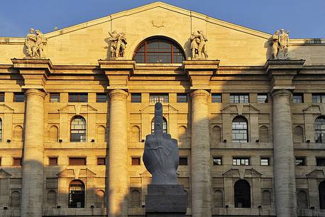 Milan Stock Exchange Palace and the provocative L.O.V.E. sculpture by Cattelan