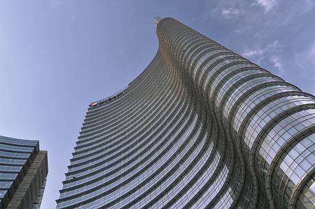 Unicredit Tower is the tallest building in Italy (231m)