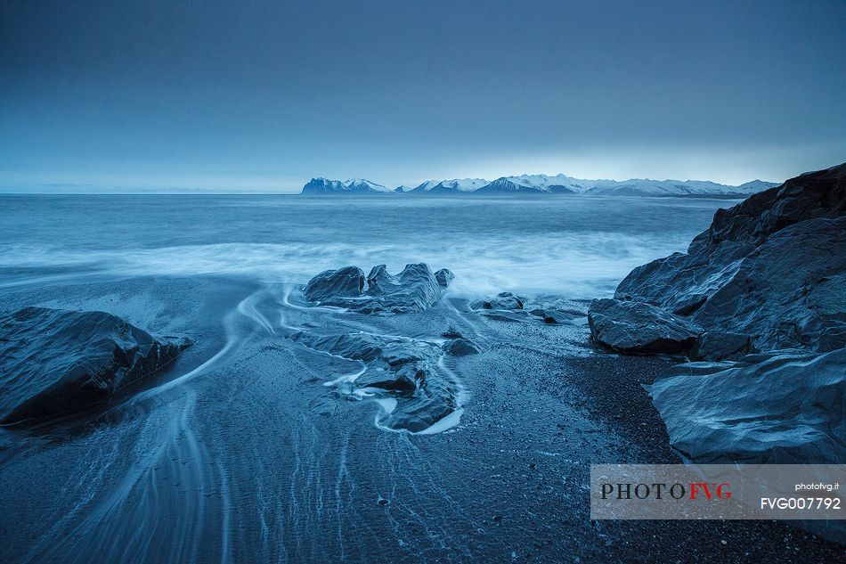 Blue hour at Reydhara reef