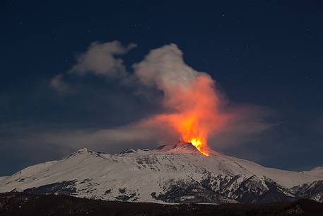 2nd paroxysmal event of 2012 taken from Monte Gurna