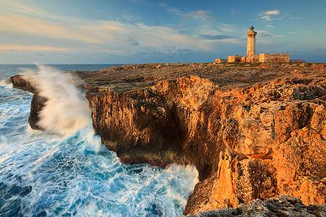 Capo Murro di Porco lighthouse