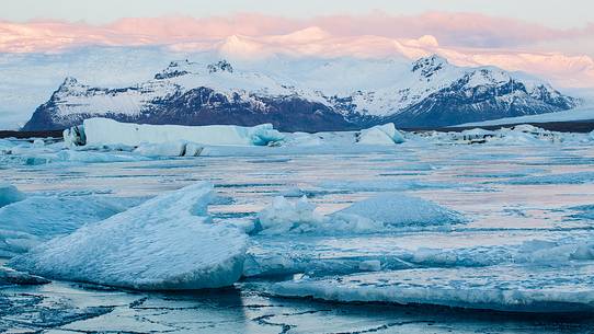 Sunrise at Jokulsarlon glacier lagoon