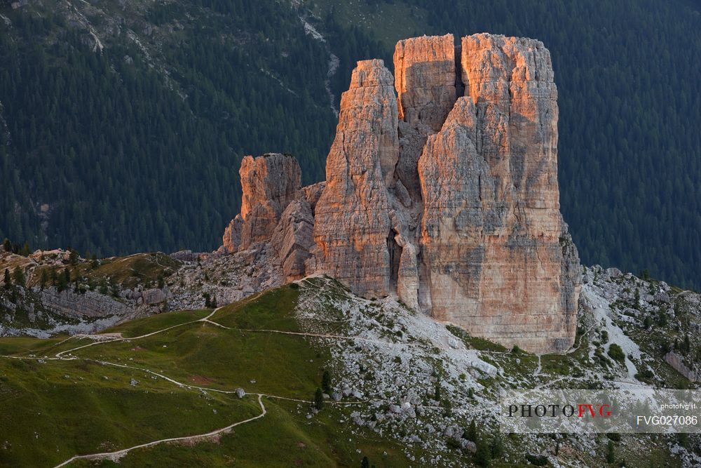 Sunset from Refuge Nuvolau (2575 m) in the most famous mountains around Cortina d'Ampezzo.