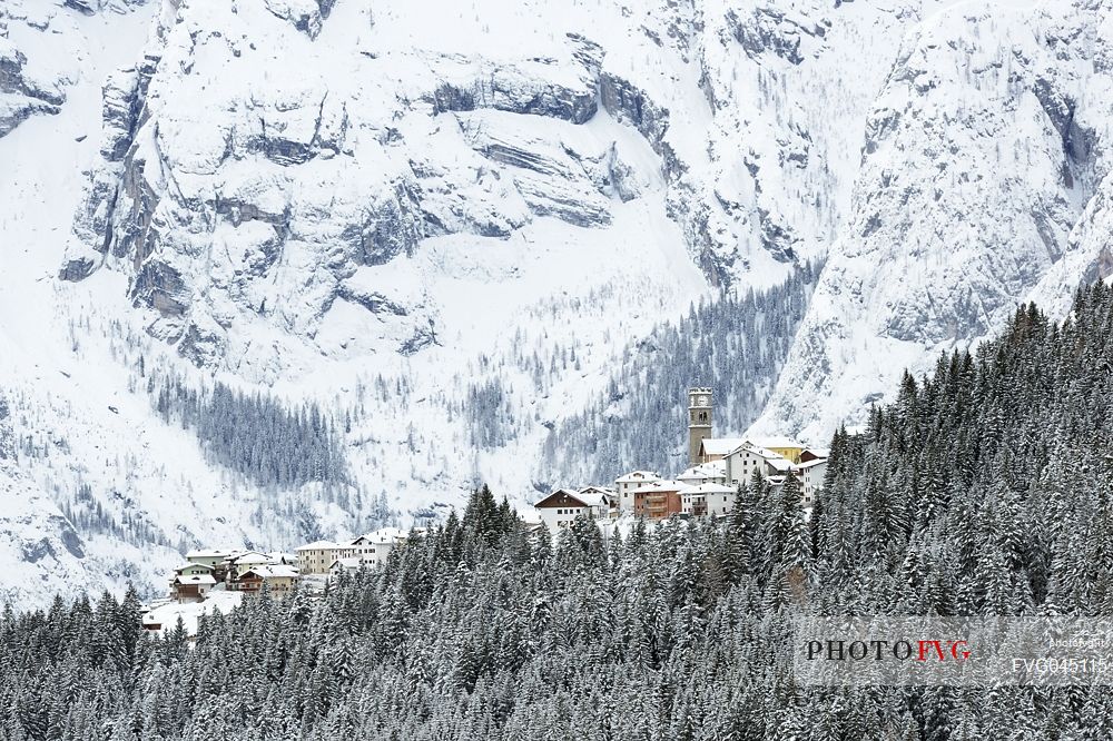 Winter view of Danta village in Comelico valley, dolomites, Veneto, Italy, Europe