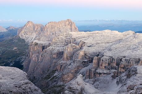 Sassolungo and Sella mountain range from the top of Piz Bo, dolomites, Italy