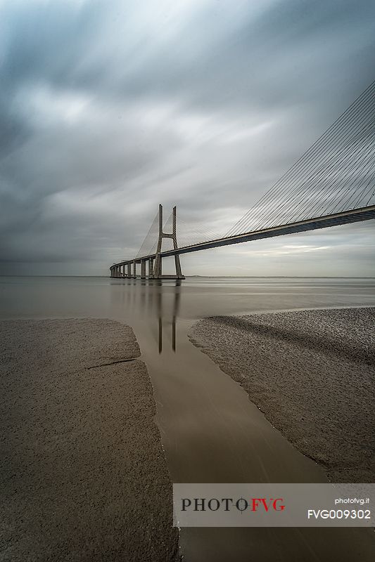 Vasco da Gama' Bridge