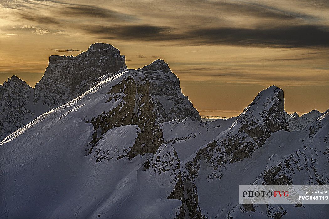 Sunrise at the Nuvolau hut, in the foreground of the Ra Gusela, in the background the Pelmo and on the right the Dusso Tower, dolomites, Cortina d'Ampezzo, Veneto, Italy, Europe