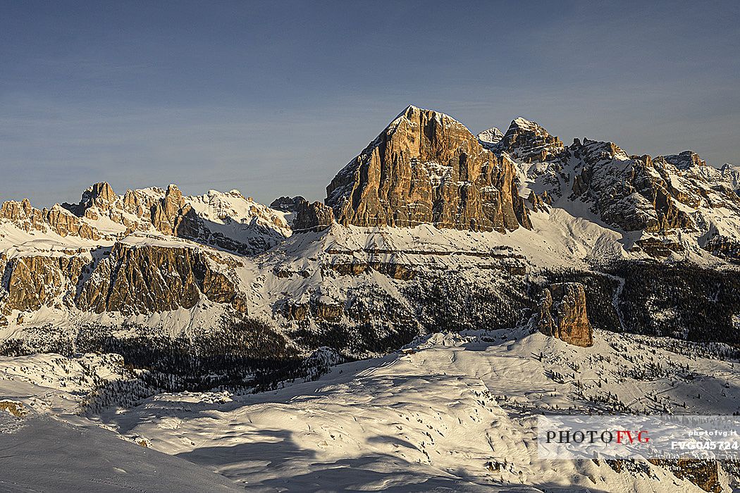 Cinque Torri, Tofane and Fanis mountains from the top of Nuvolau, Cortina d'Ampezzo, dolomites, Veneto, Italy, Europe