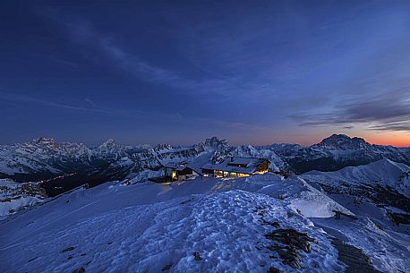 Twilight at the Lagazuoi hut near the summit of Piccolo Lagazuoi, in the background Civetta, Pelmo, Antelo, Sorapis and Croda da Lago mountains, dolomites, Cortina d'ampezzo, Veneto, Italy, Europe Twilight at the Lagazuoi hut near the summit of Piccolo Lagazuoi, in the background Civetta, Pelmo, Antelo, Sorapis and Croda da Lago mountains, dolomites, Cortina d'ampezzo, Veneto, Italy, Europe
