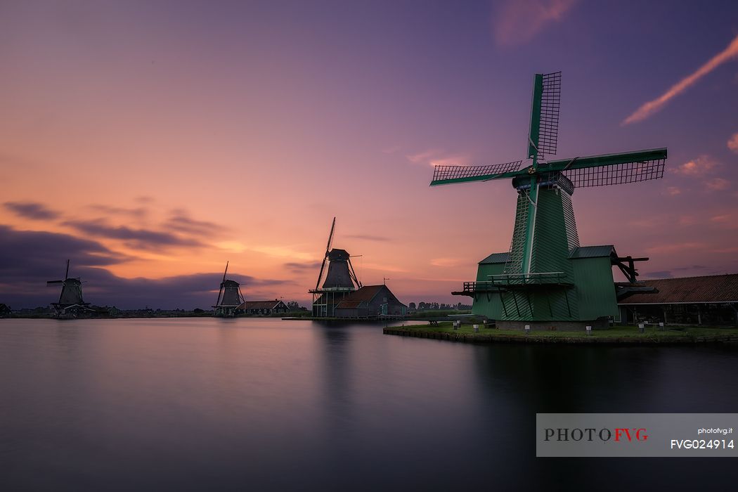 Zaanse Schans is a neighbourhood of Zaandam, near Zaandijk in the Netherlands.
It has a collection of well-preserved historic windmills and houses, Holland