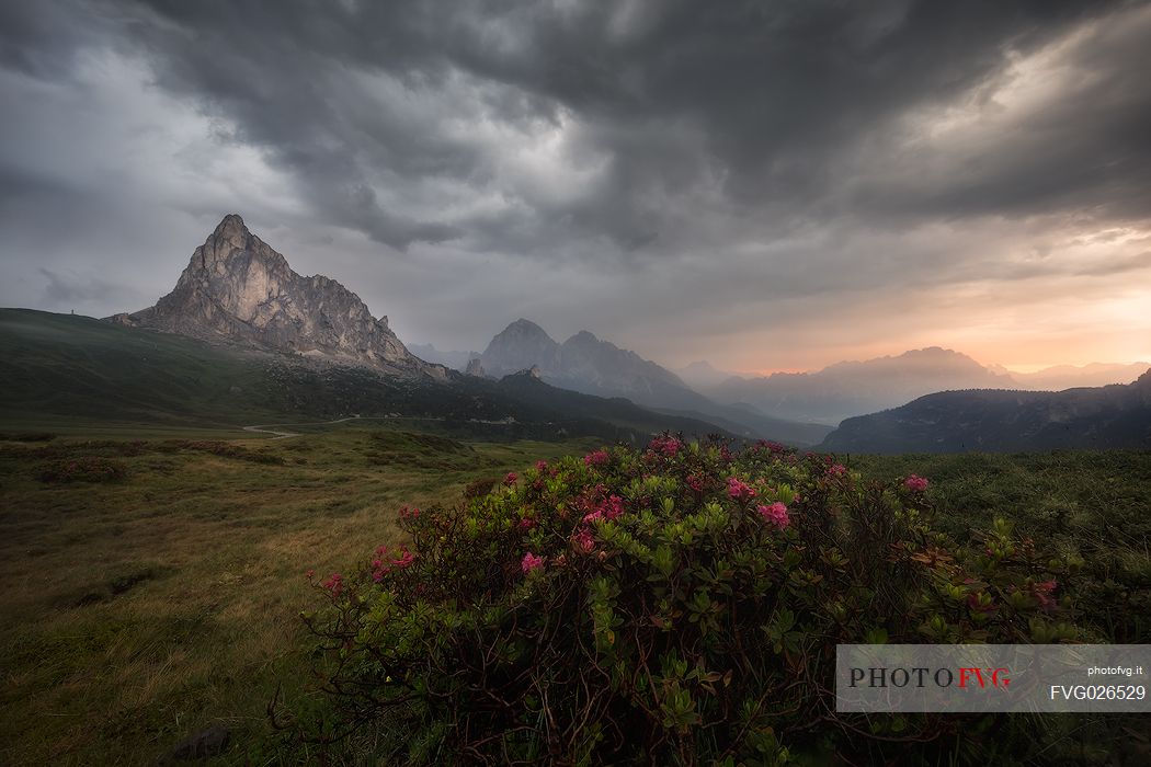 Giau Pass at dawn, Cortina d'Ampezzo, dolomites, Italy