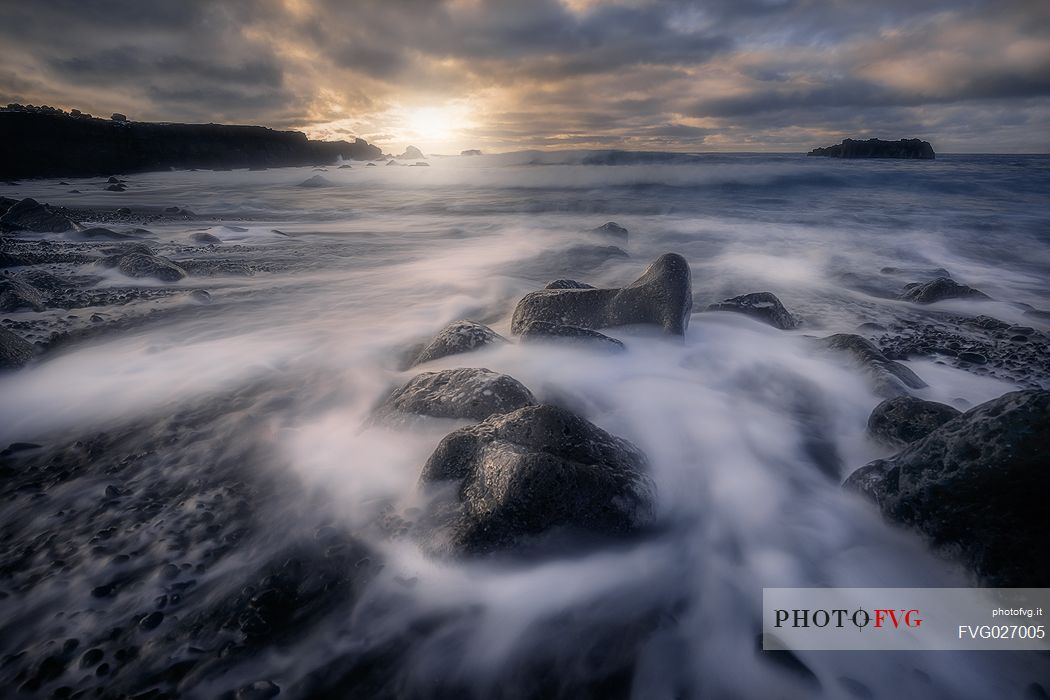 Londrangar coastline, Snfellsnes, Iceland