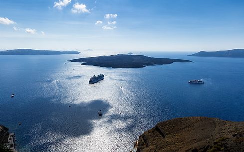 Caldera view from Firostefani village, Santorini island, Greece Caldera view from Firostefani village, Santorini island, Greece
