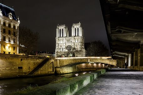 Front view of Notre Dame de Paris, Paris, France
