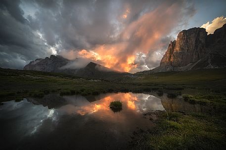 Baste lake at dusk, Giau pass, Cortina d'Ampezzo, dolomites, Italy