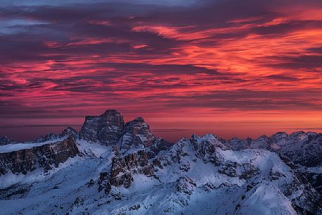 Panoramic view of Dolomites from Lagazuoi mountain top. From right to left: Averau, Pelmo and Lastoi de Formin mountains, Falzarego pass, Cortina d'Ampezzo, dolomites, Italy, Europe