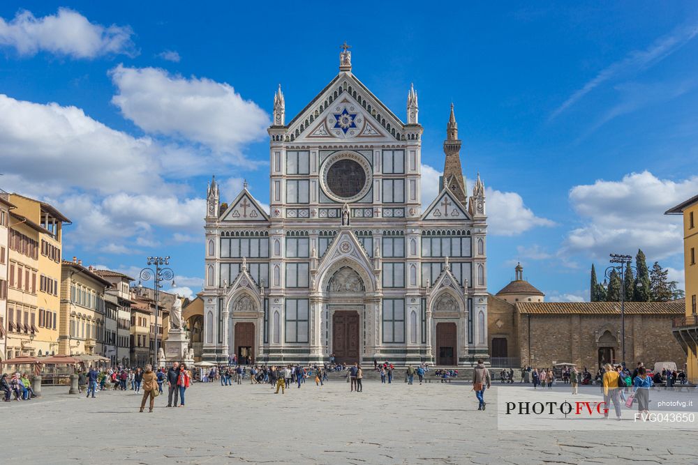 Basilica Santa Croce franciscan church at Piazza di Santa Croce, Florence, Tuscany, Italy, Europe