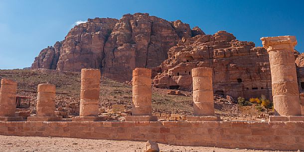 Columns alley, Petra, Jordan