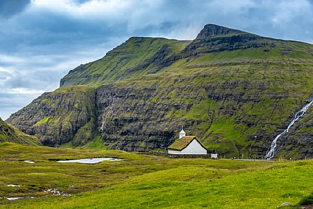 Tyical church at Saksun, Streymoy island, Faeroe islands, Denmark, Europe