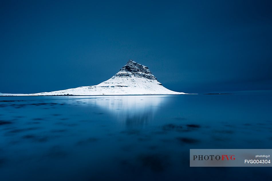 Mount kirkjufell from the Grundarfjordur bay in the blue hour