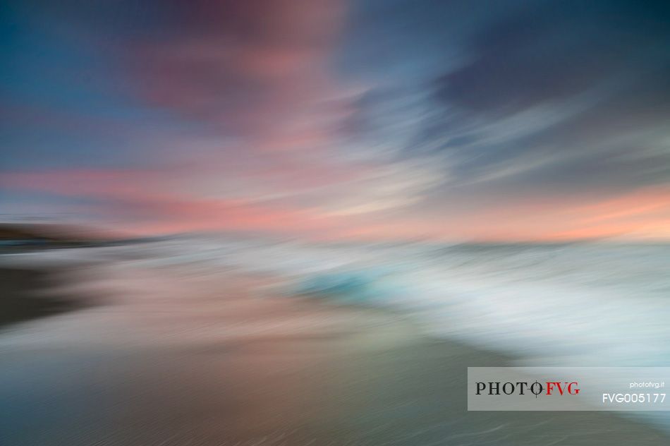 An abstract image made at down in Jokulsarlon