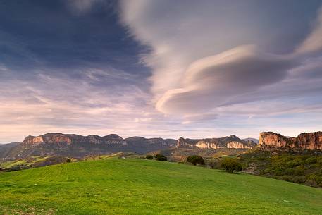 The famous limestone heels near the village of Perdas de Fogu. The famous limestone heels near the village of Perdas de Fogu.