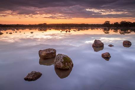 The plateau of the Giara is a vast area in the heart of Sardinia, with an area of 42 square kilometers, and a height of 550 meters above sea level. Just arrived one is enveloped by a feeling of extreme contact with nature