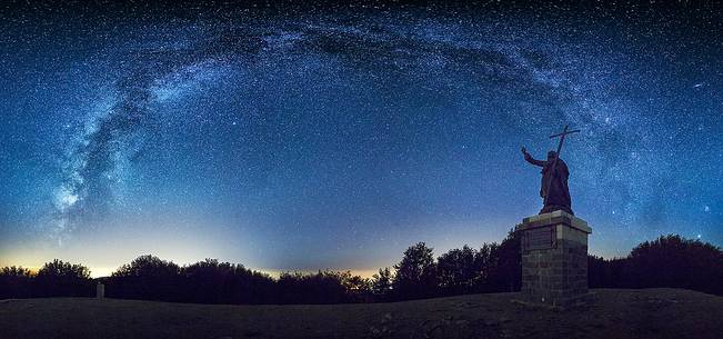 Mount Montalto at night time