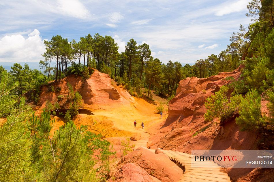 The ochre quarries of Roussillon