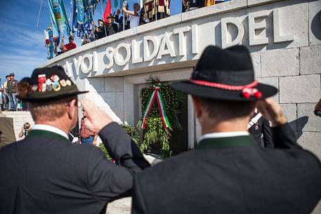 Salute to the fallen of Cima Grappa during the historic ceremony