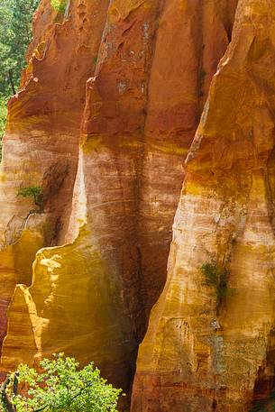 The ochre quarries of Roussillon