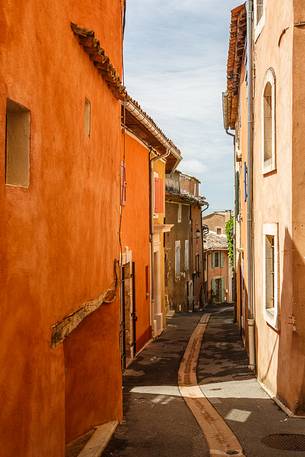 The village of Roussillon, famous for its ocher and the red houses
