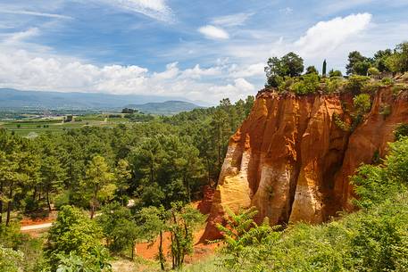 The ochre quarries of Roussillon