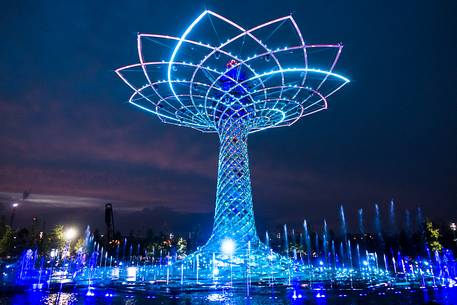 Tree of life show, Milan Universal Exposition 2015, Expo Milano 2015, architect Marco Balich