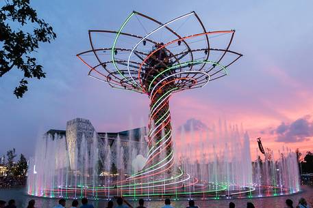 Tree of life show, Milan Universal Exposition 2015, Expo Milano 2015, architect Marco Balich