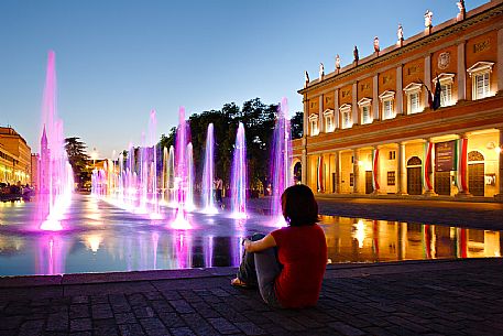 Vittoria square or Theaters square and the Teatro Municipale Valli theater, Reggio Emilia, Italia