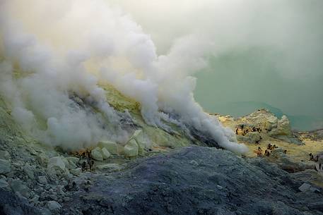 Sunrise at Ijen Crater, one of the most impressive place on Java Island, Indonesia.