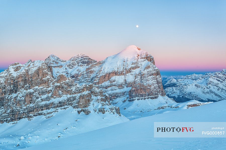 winter sunset on Tofana di Rozes