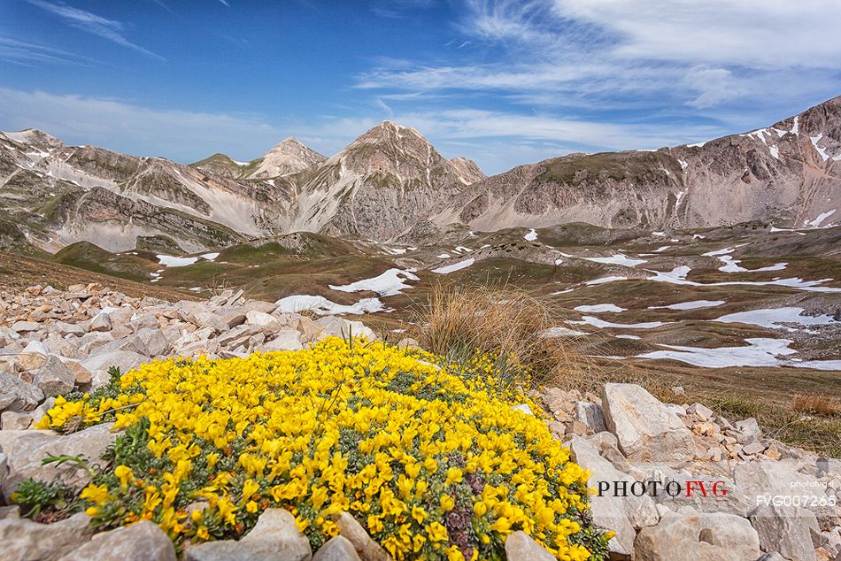 Sella di monte Aquila, (Appennine), 2494m, Gran Sasso National Park, summer 