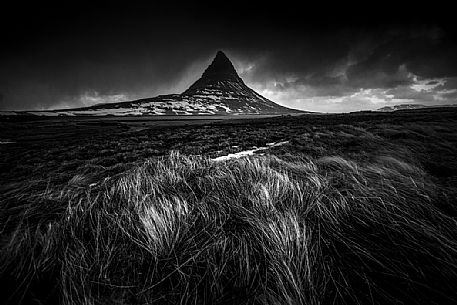 Kirkjufell mountain, Vesturland, Iceland, Europe