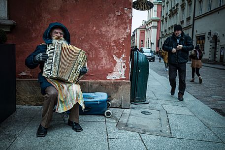 Street musician in Warsaw, Poland, Europe