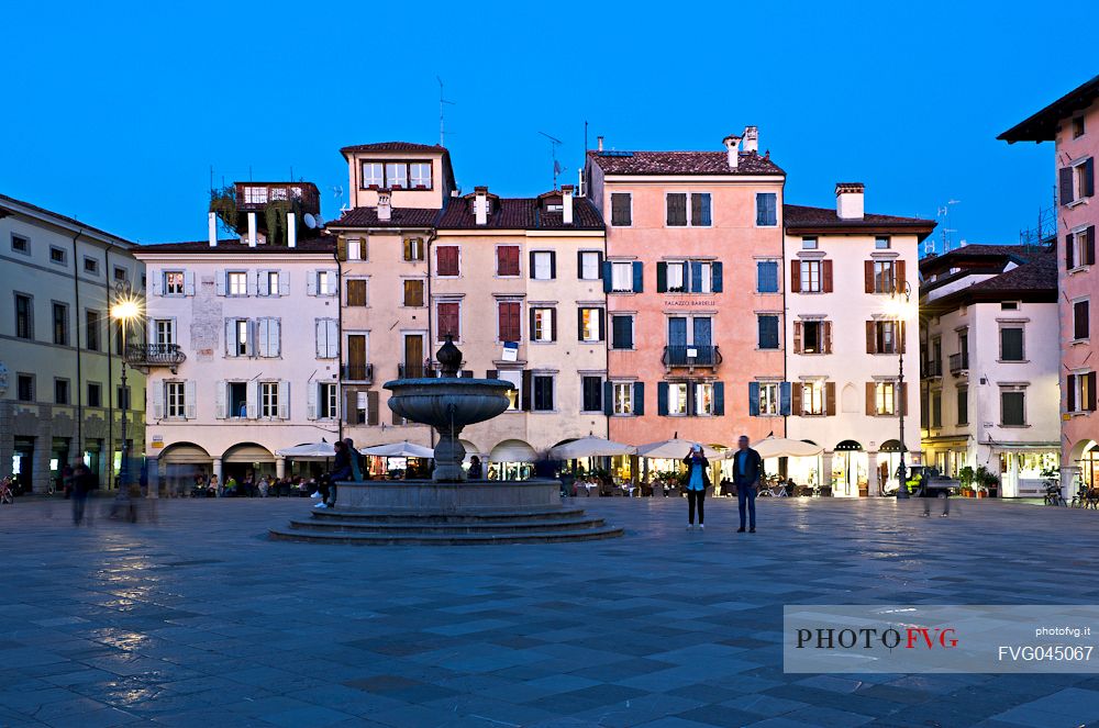 Piazza Matteotti in the historic center of the city of Udine with the fountain, Udine, Friuli Venezia Giulia, Italy, Europe