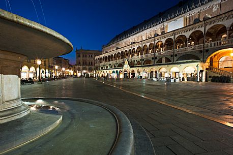 Piazza delle Erbe in Padua, in the background the Palace of Reason or Palazzo della Ragione, Padua, Veneto, Italy, Europe