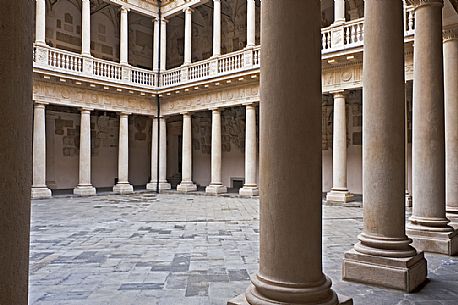 The Old Courtyard of Palazzo del Bo in Padua, the historic home of the University from 1539. Padua, Vento, Italy, Europe The Old Courtyard of Palazzo del Bo in Padua, the historic home of the University from 1539. Padua, Vento, Italy, Europe