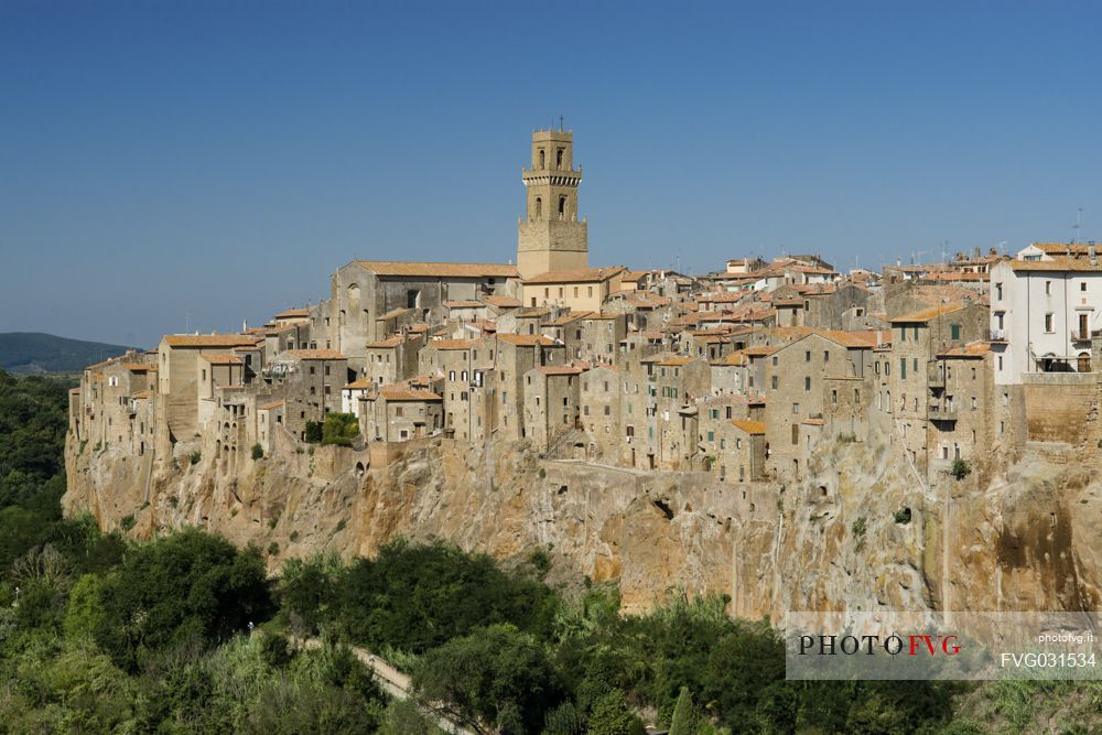 The old village of Pitigliano, built on tuff, also known as the little Jerusalem, Maremma, Tuscany, Italy